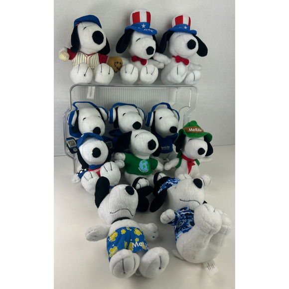 Snoopy Peanuts x MetLife Plush Bundle lot of 11 Stuffed Animals With Duplicates - Picture 14 of 14